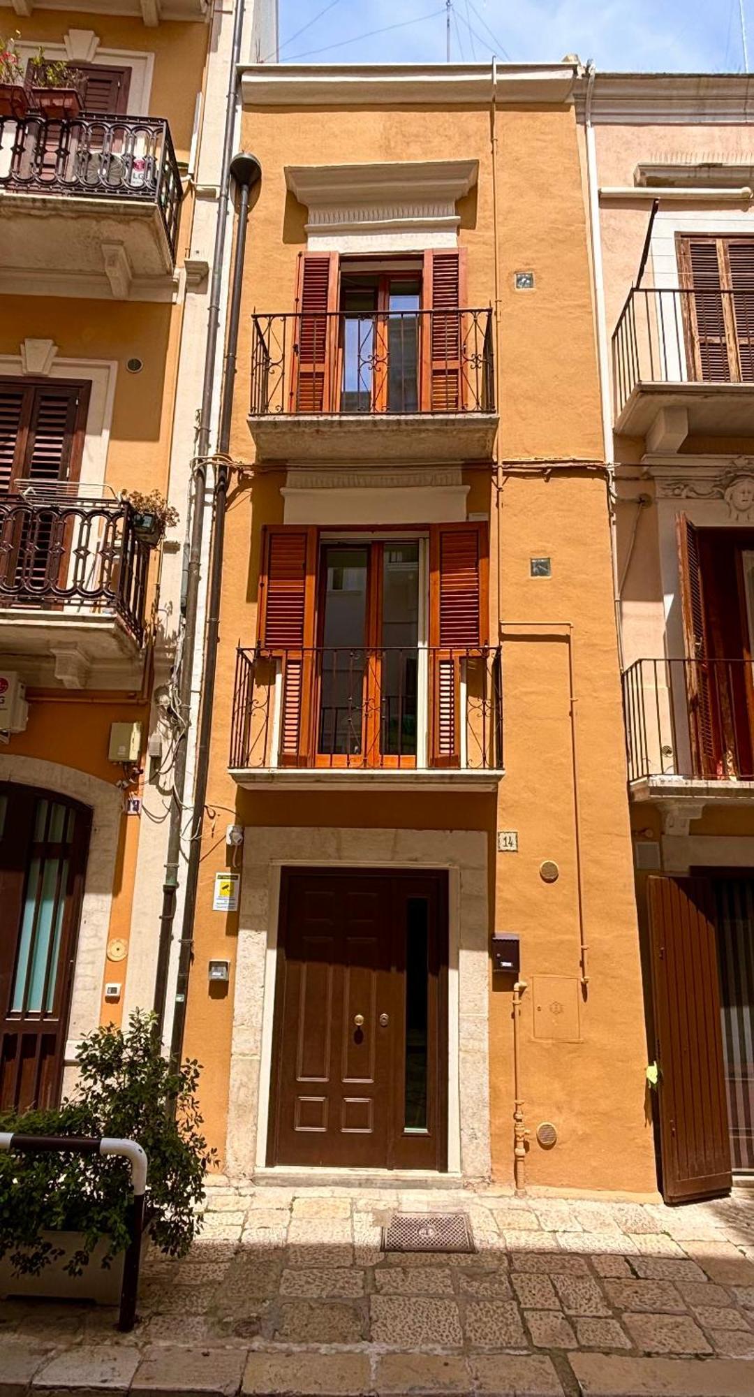Dadu 14 Hotel Bari Exterior foto